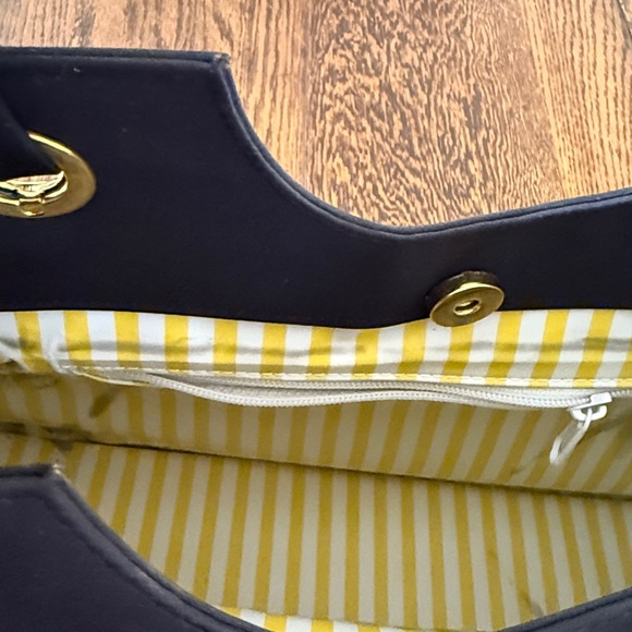 Giorgio Beverly Hills Black Tote Bag - Picture 4 of 7